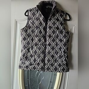 Lands' End Black and White Geometric Design Puffer Vest-Size XSmall